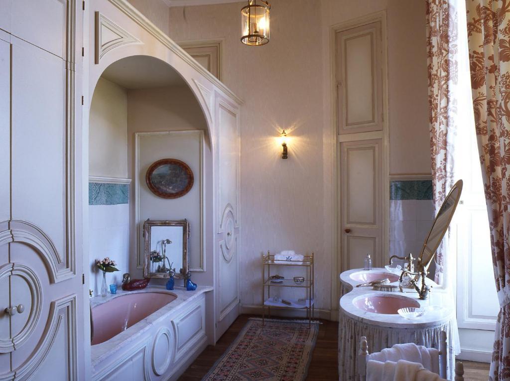 Chateau De La Flocellière Kamer foto